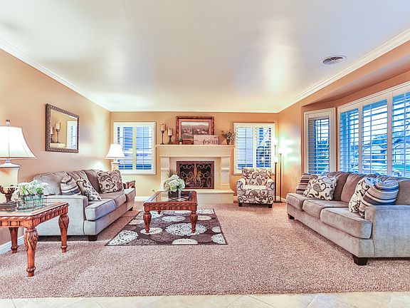 2nd image of 1521 N Bonita Ct
