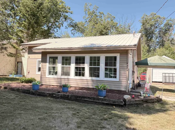 4349 Oak Park Dr, Harrison, MI 48625