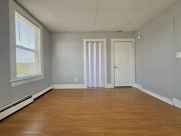 69 Lincoln St #14 — Photo 1