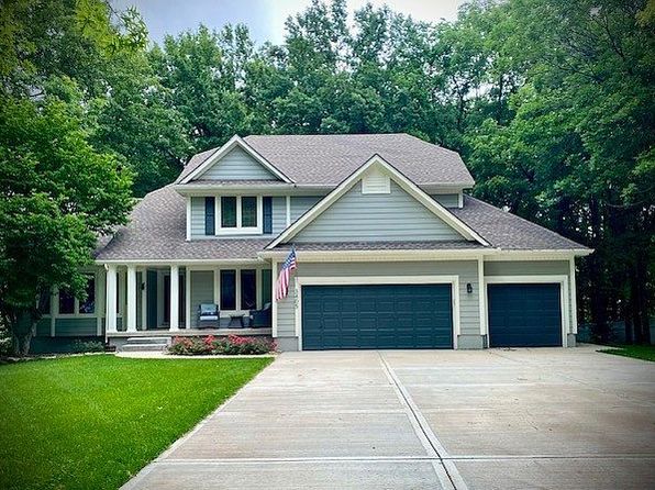 3405 NW Pink Hill Cir