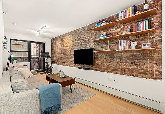 3rd image of 107 Avenue A APT 4R