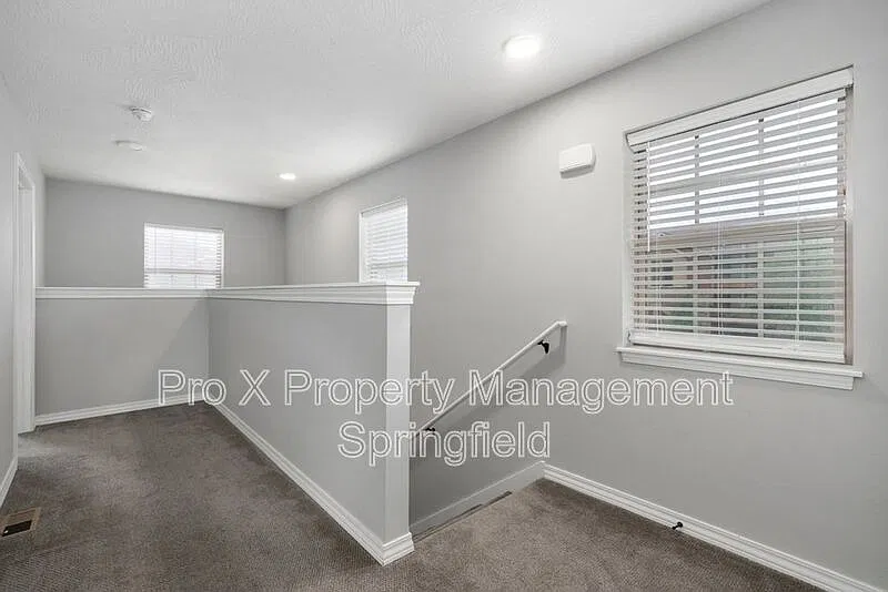 3 bed, 2.5 bath, $1,525 — Photo 4