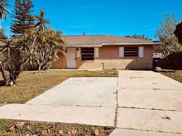 739 Lunar Lake Cir, Cocoa, FL 32926