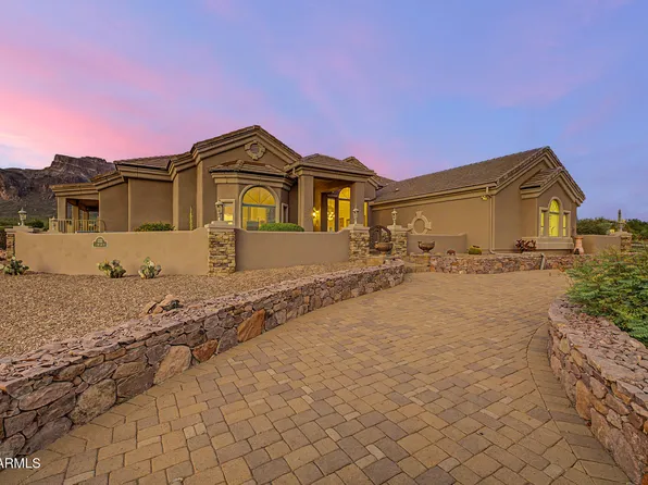 1111 S DEER RUN Court, Apache Junction, AZ 85119