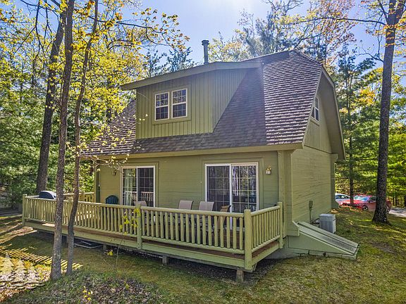 4th image of 829 Golf Cottage Dr
