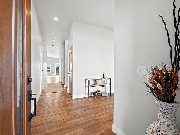 4th image of 365 N Wilson St #116