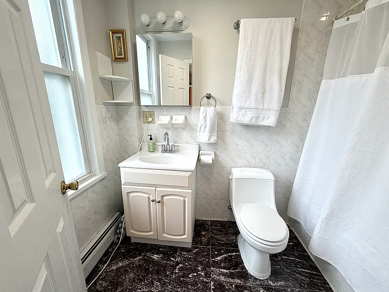 229 Brunswick St #3 — Photo 11