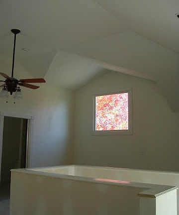 2nd image of 4924 N Broadway St