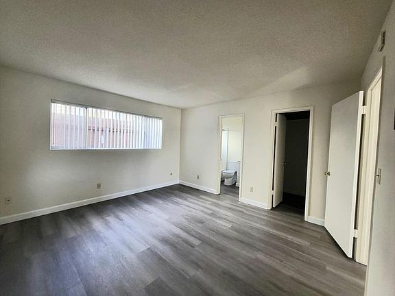 4th image of 3070 Landis St APT 2