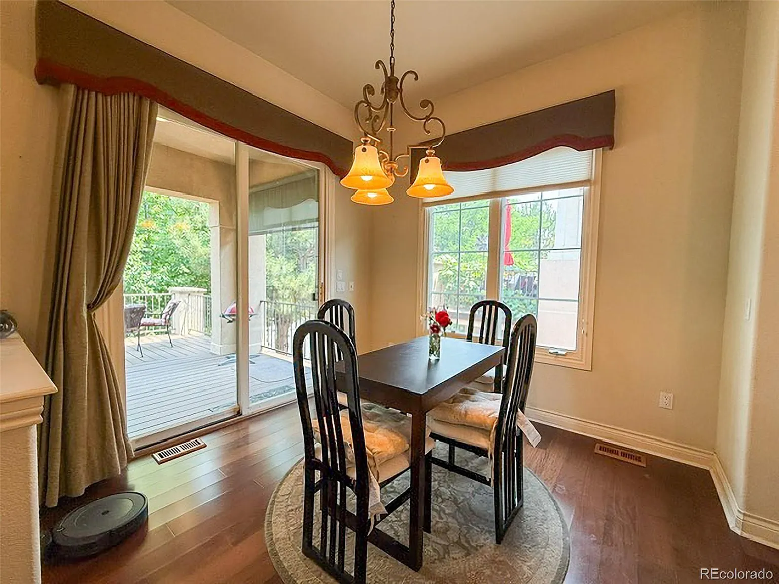 4 bed, 3.0 bath, 3276 sqft, $3,500 — Photo 4