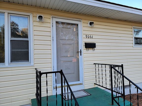 3rd image of 9261 Marlow Ave