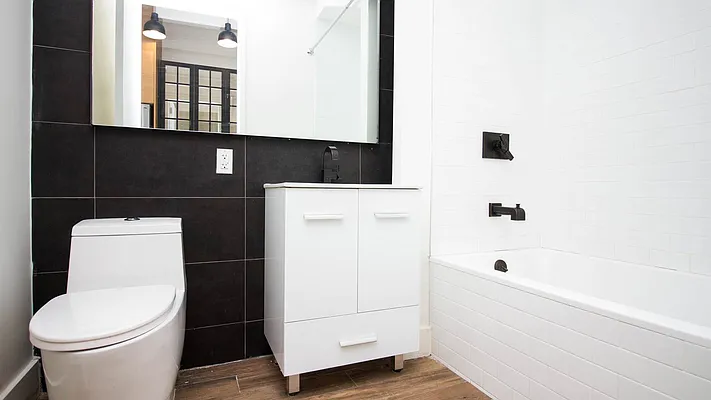 Rented by Nooklyn NYC LLC | media 6