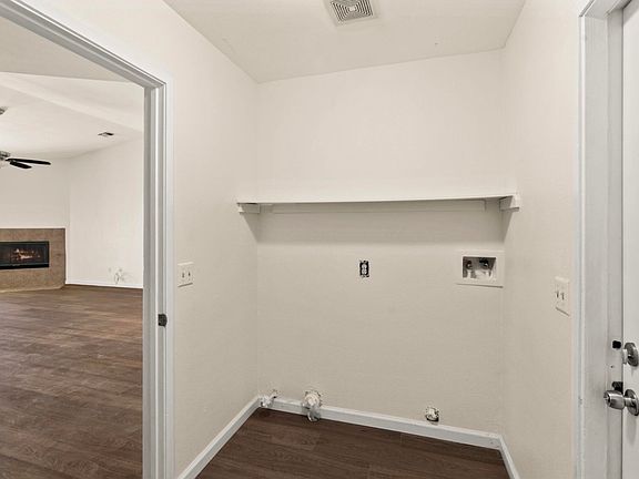 5th image of 66915 Vista Pl APT A