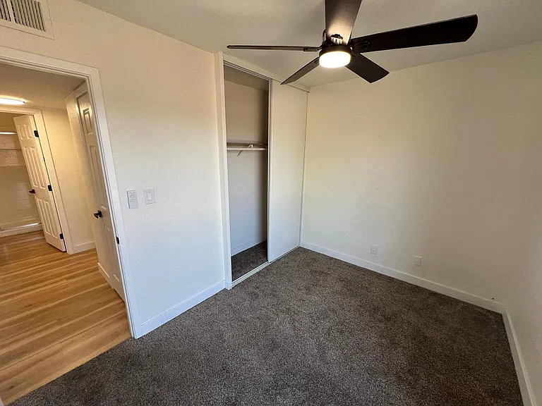 1534 Hialeah Dr #D — Photo 14