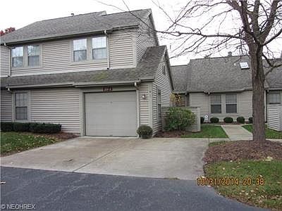 2nd image of 201 S Aspen Ct Unit 2