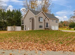 75 Laurel Dr, Woodstock, CT 06281