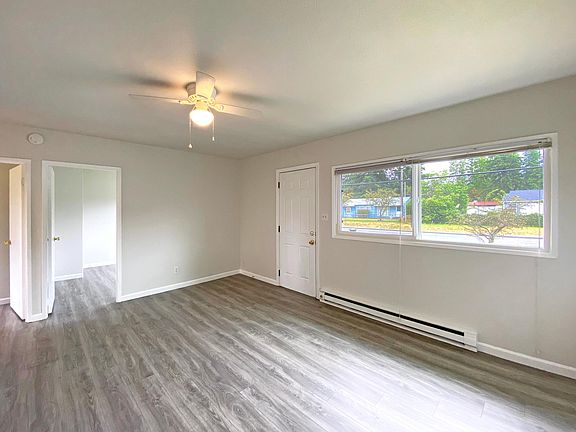 3rd image of 164 131st St E