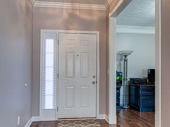 4th image of 710 Draperstown Dr