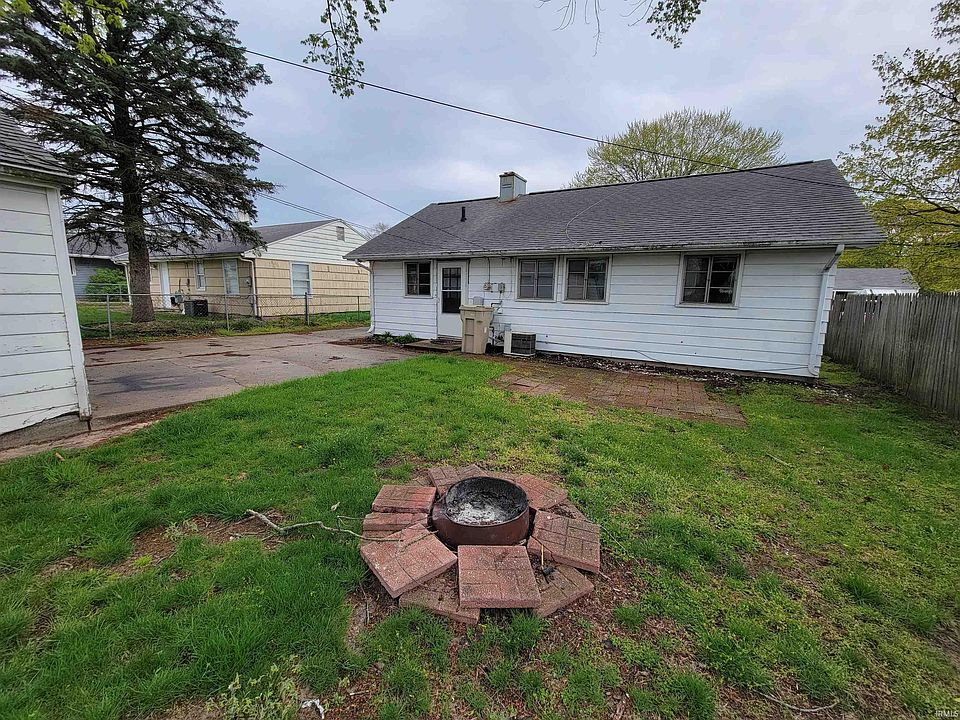 3629 S Saint Joseph St, South Bend, IN 46614 Zillow