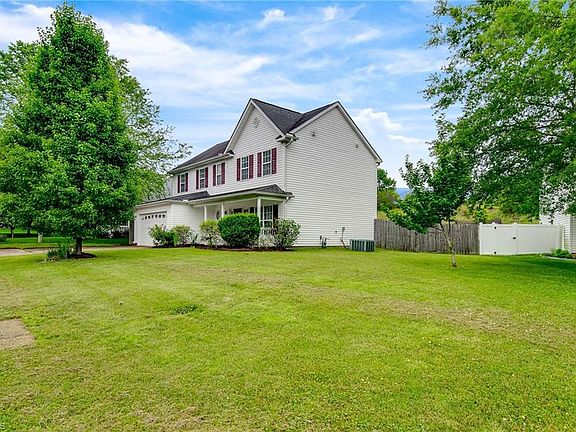2nd image of 4012 Pepperbush Dr