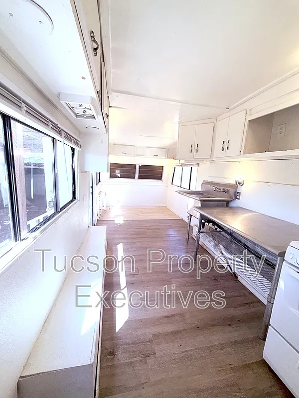 1 bed, 1.0 bath, 500 sqft, $550 — Photo 4