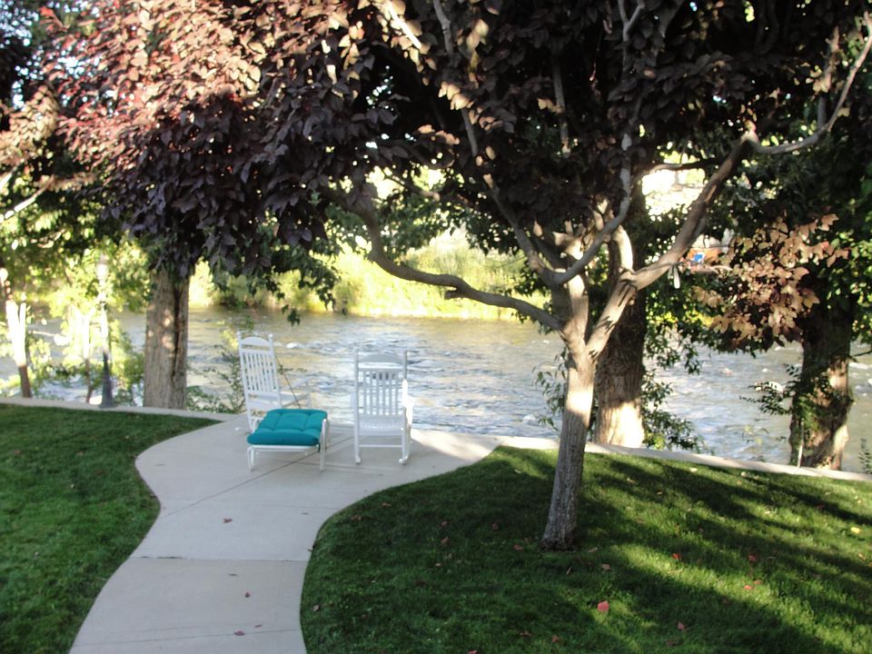 2nd image of 3235 Idlewild Dr