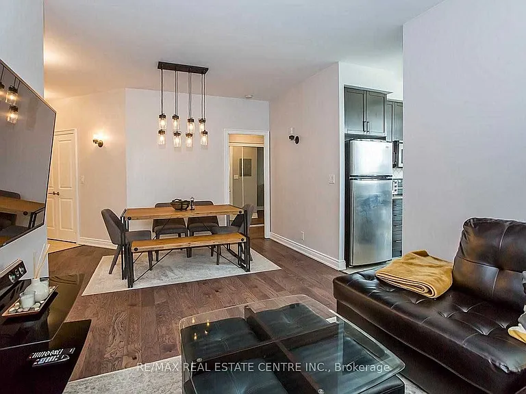 80 Absolute Ave #1209 — Photo 4