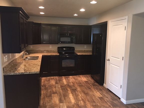 3rd image of 1019 W Village River Ln APT A09