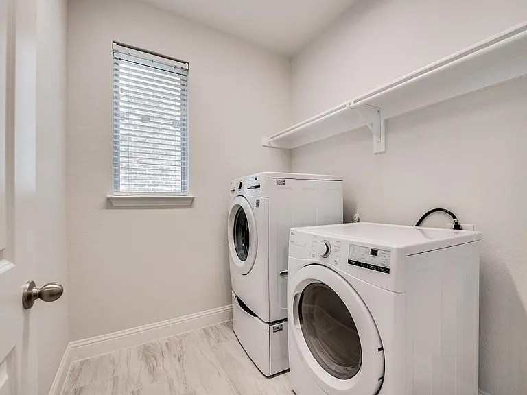 8283 Vitex Ave — Photo 16