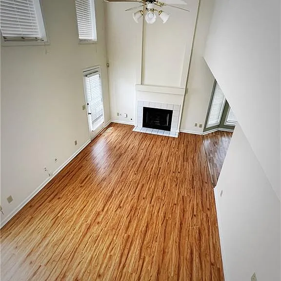 2715 Barnwood Xing — Photo 4