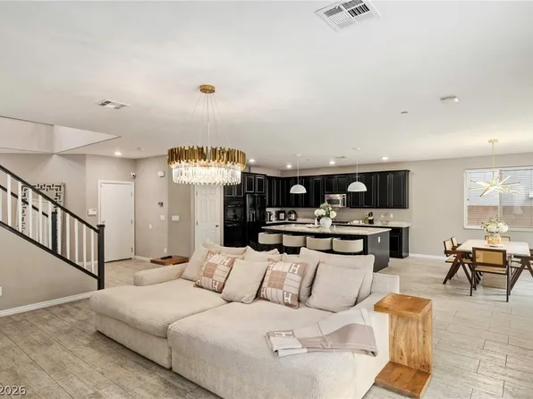 946 Spring Haven St, Henderson, NV 89052