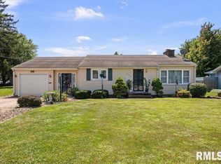 335 E College St, Kewanee, IL 61443