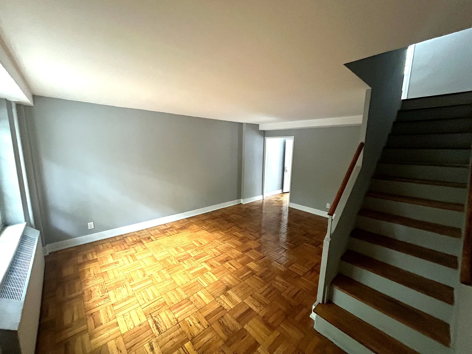 1 bed, 900 sqft, $2,450 — Photo 2