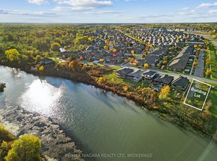 242 Colbeck Dr, Welland, ON L3C 5B3