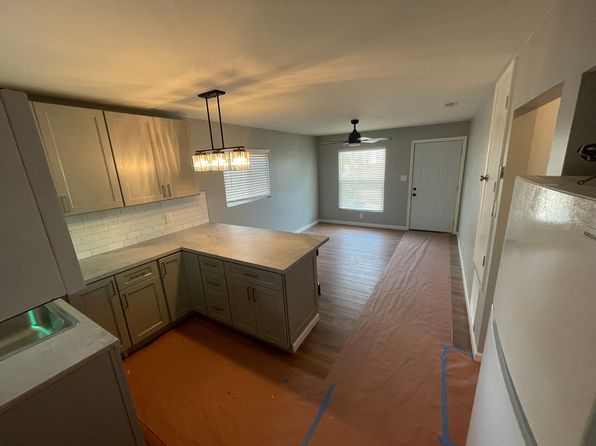 1131 Elgin St