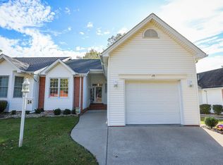24 Village Dr W, Paducah, KY 42003