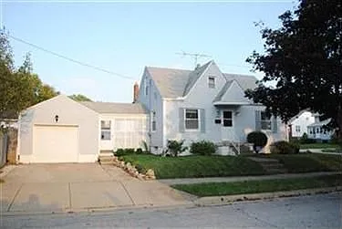 1313 Onondago Ave photo 1