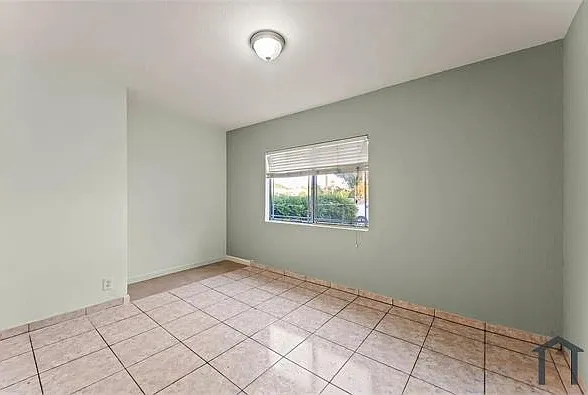 6297 N Orizaba Ave — Photo 10