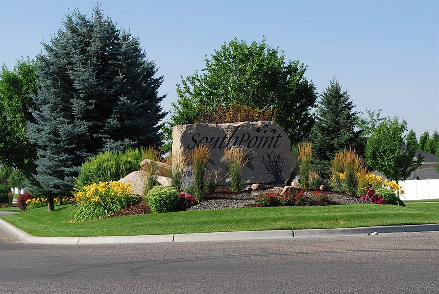 1st image of 336 Stillwater Cir