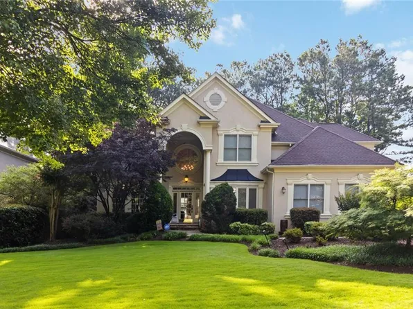 3243 Chipping Wood Ct, Milton, GA 30004