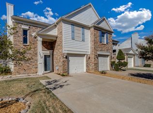 1605 Beach Ln, Arlington, TX 76014