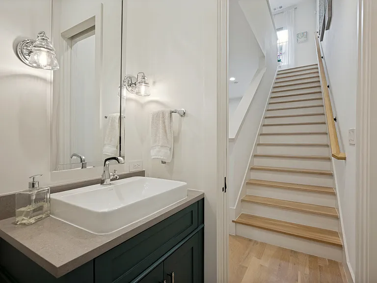 4220 Hawthorne Ave #103 — Photo 6
