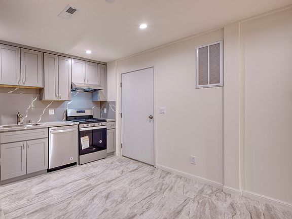 3rd image of 577 37th Ave #A