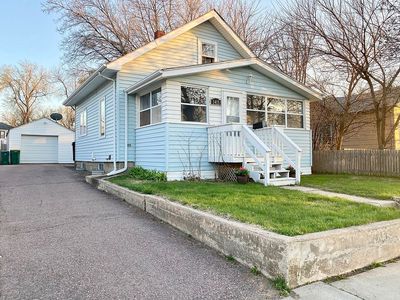 1415 E 5th St, Sioux Falls, SD, 57103