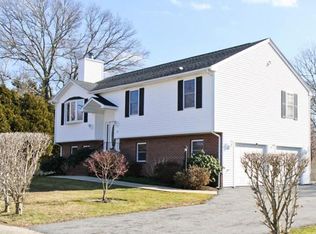 164 Sharp St, Dartmouth, MA 02747