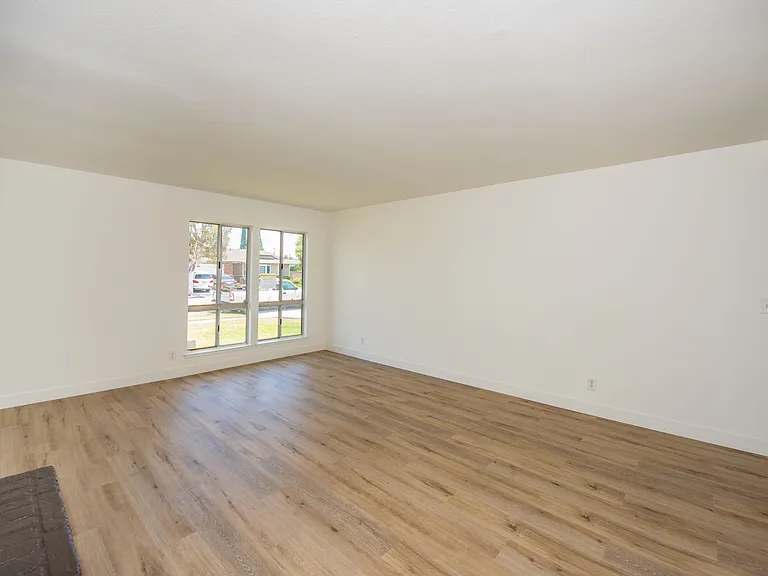 3069 Hayes Ave — Photo 17