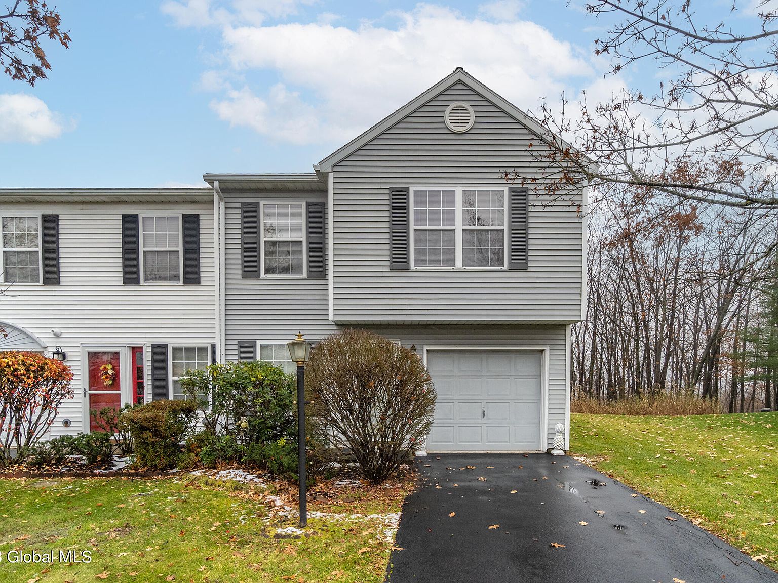 75 Bridgewood Lane, Watervliet, NY 12189 Zillow