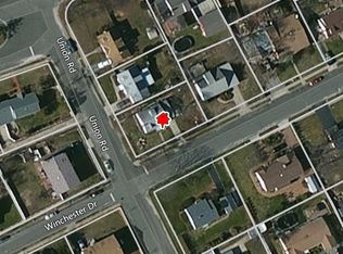 45 Winchester Dr, Lindenhurst, NY 11757