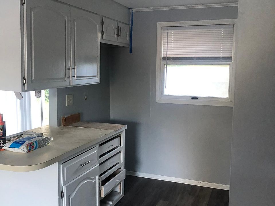 1st image of 4052 SE Highway 484