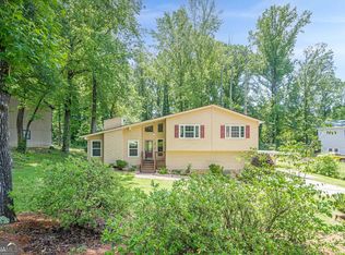 1137 Poplar Log Pl, Austell, GA 30168